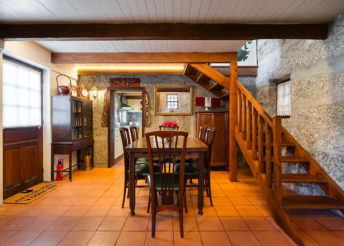 Ferienhaus Casa Do Lilau - Refugio Rural Com Piscina Penafiel