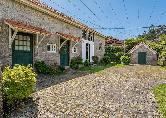 Casa Do Lilau - Refugio Rural Com Piscina Ferienhaus *