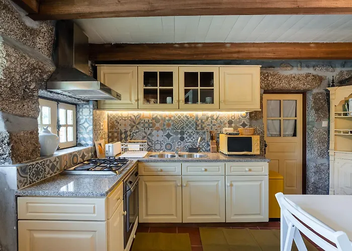 Ferienhaus Casa Do Lilau - Refugio Rural Com Piscina